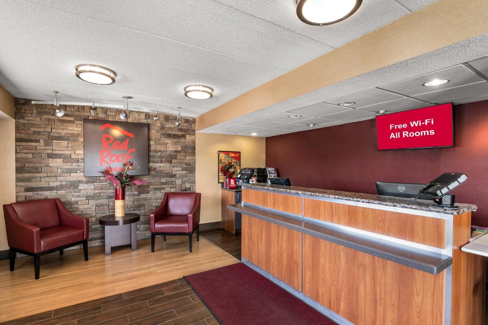 Red Roof Inn Enfield Bagian luar foto